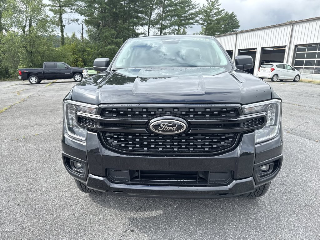 New 2026 Ford Ranger XLT w/ Black Appearance Package AWD/4WD image 2
