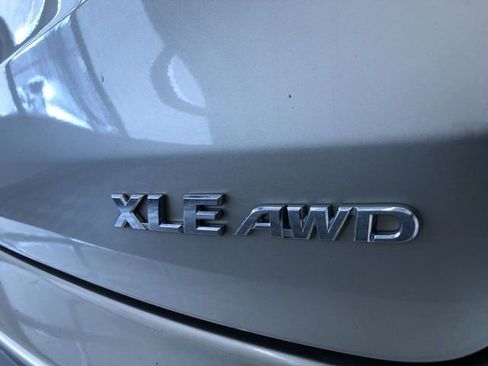 Used 2015 Toyota Highlander XLE image 15