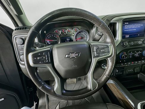 Used 2020 Chevrolet Silverado 1500 LT Trail Boss AWD/4WD image 12