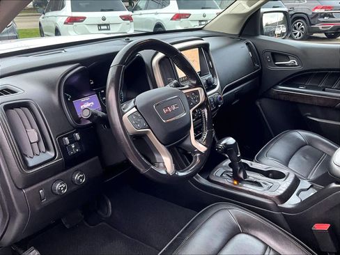 Used 2021 GMC Canyon Denali image 8