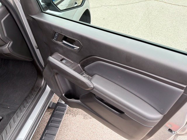 Used 2024 Chevrolet Colorado LT w/ LT Convenience Package II RWD image 23