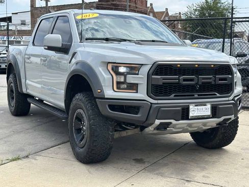 Used 2017 Ford F150 Raptor w/ Equipment Group 802A Luxury AWD/4WD image 3