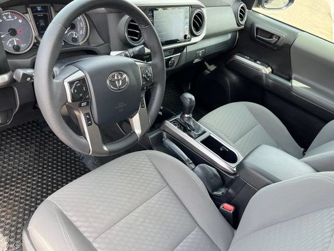 Used 2023 Toyota Tacoma SR5 AWD/4WD image 16