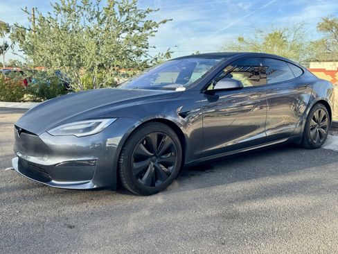 Used 2021 Tesla Model S Plaid image 7