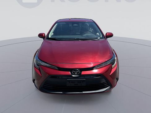 Used 2024 Toyota Corolla LE w/ LE Convenience Package FWD image 11