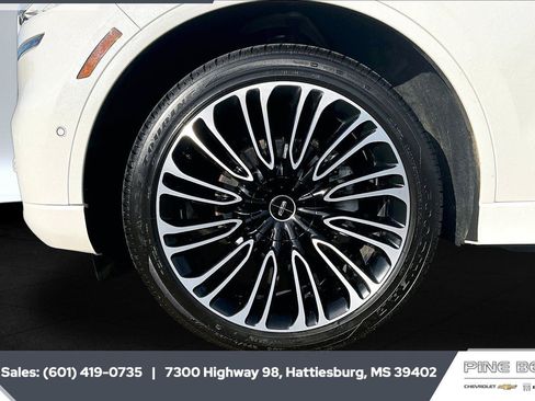 Used 2023 Lincoln Aviator Black Label w/ Dynamic Handling Package AWD/4WD image 7
