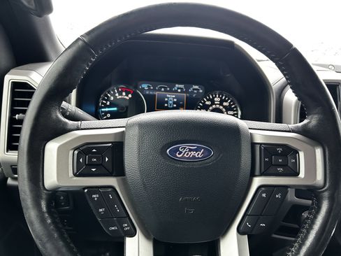 Certified 2019 Ford F150 Lariat w/ Equipment Group 502A Luxury AWD/4WD image 17