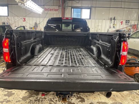 Used 2018 GMC Sierra 3500 Denali w/ Duramax Plus Package AWD/4WD image 22