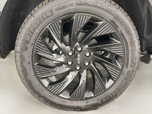 New 2026 Lincoln Navigator L Black Label AWD/4WD image 35