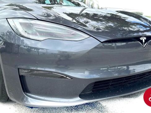 Used 2021 Tesla Model S Plaid image 9