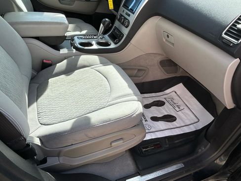 Used 2012 GMC Acadia SLE AWD/4WD image 12