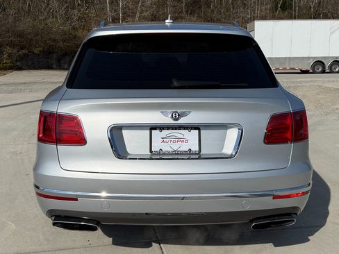 Used 2018 Bentley Bentayga image 6