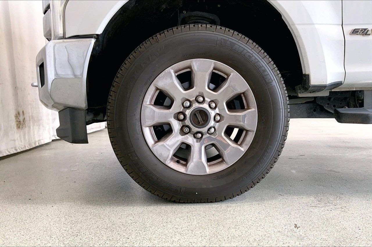 Used 2019 Ford F250 Lariat w/ Chrome Package AWD/4WD image 6