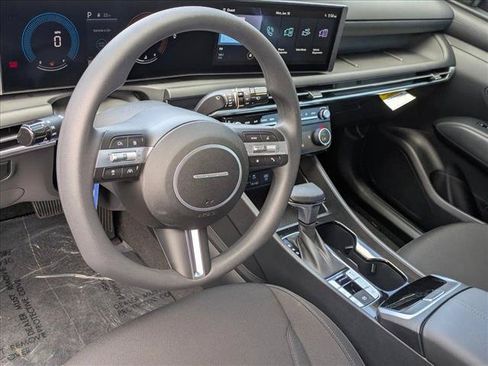 New 2026 Hyundai Tucson SEL FWD image 3