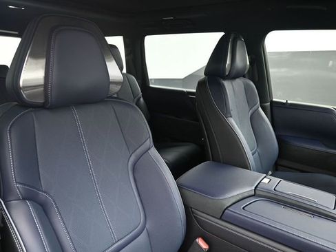 New 2026 INFINITI QX80 4WD image 44