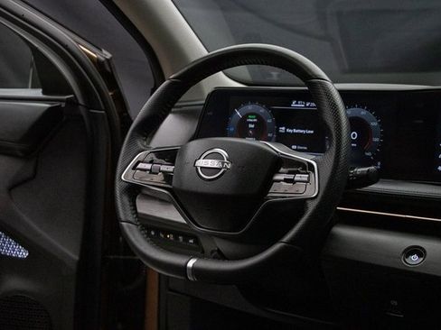 Used 2023 Nissan Ariya FWD image 14