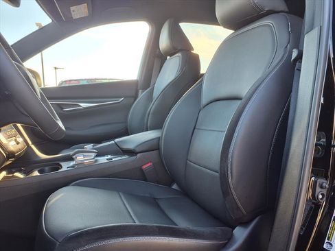 Used 2025 INFINITI QX50 Sport image 6