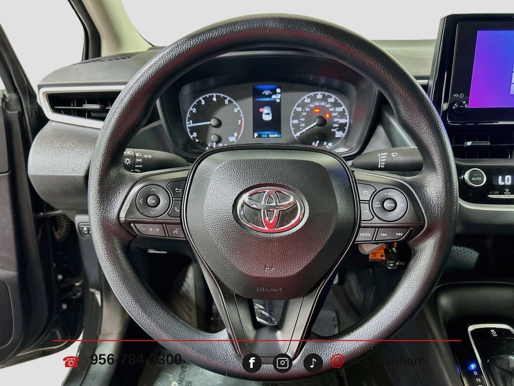 Used 2025 Toyota Corolla LE FWD image 10