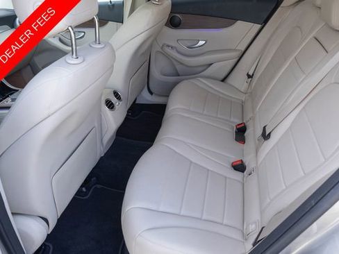 Used 2022 Mercedes-Benz GLC 300 4MATIC w/ Premium Package Lite image 17