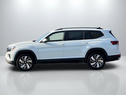 Used 2025 Volkswagen Atlas SE image 4