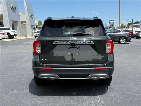 Certified 2023 Ford Explorer XLT w/ Equipment Group 202A RWD image 5