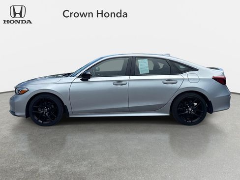 Used 2025 Honda Civic Sport image 2
