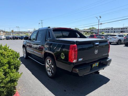 Used 2009 Cadillac Escalade EXT AWD/4WD image 5