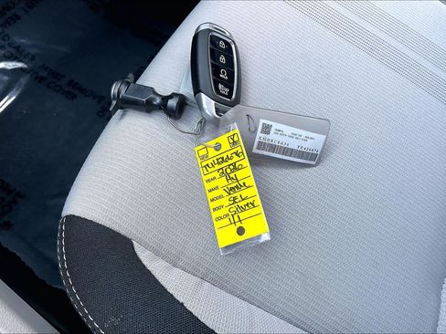 Certified 2026 Hyundai Venue SEL FWD image 15