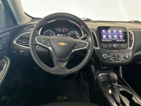 Used 2023 Chevrolet Malibu LT FWD image 32
