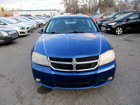 Used 2010 Dodge Avenger SXT w/ Premium Convenience Group image 3