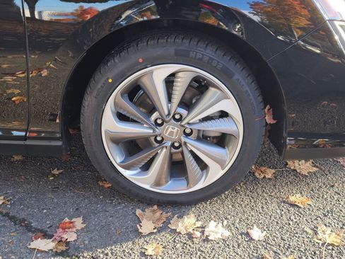 Used 2019 Honda Clarity Plug-In Hybrid image 9