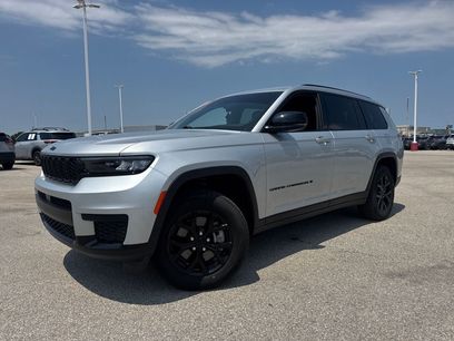 Used 2025 Jeep Grand Cherokee L Altitude