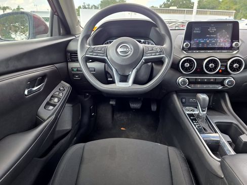 Used 2024 Nissan Sentra SV FWD image 13