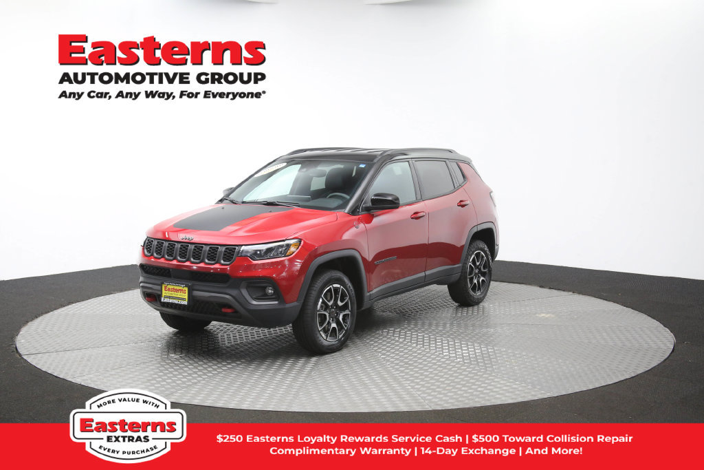 Used 2025 Jeep Compass Trailhawk AWD/4WD image 57