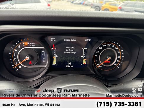 Used 2024 Jeep Wrangler Unlimited Rubicon w/ Technology Group image 16
