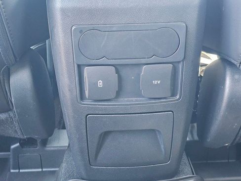 Used 2023 Ford Explorer XLT w/ Equipment Group 202A AWD/4WD image 25