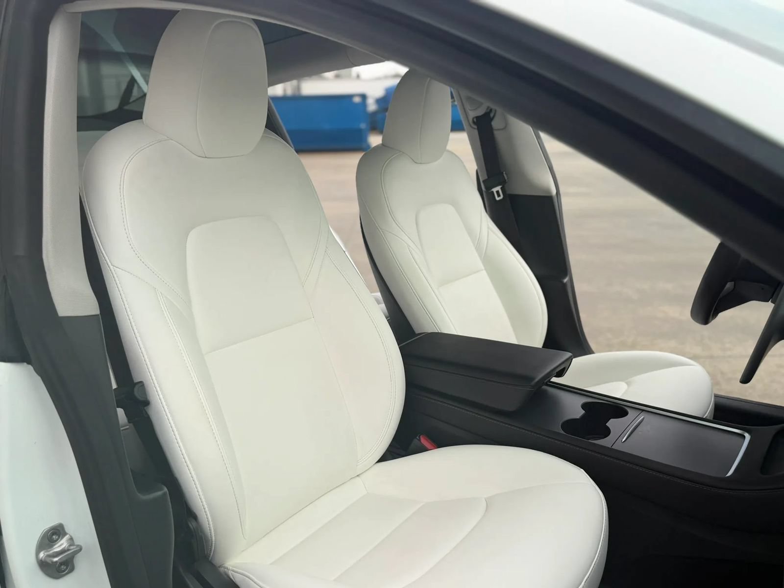Used 2023 Tesla Model 3 Standard Range RWD image 23