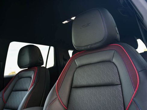New 2026 Chevrolet Equinox RS w/ Convenience Package III AWD/4WD image 20