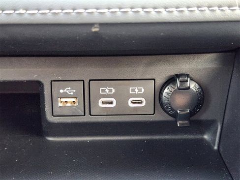 Used 2023 Toyota Highlander XSE image 23