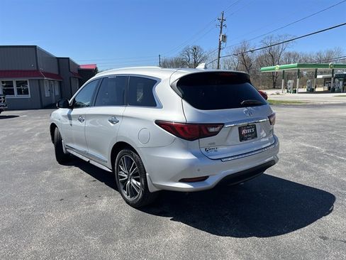 Used 2019 INFINITI QX60 Luxe w/ Essential Package image 10