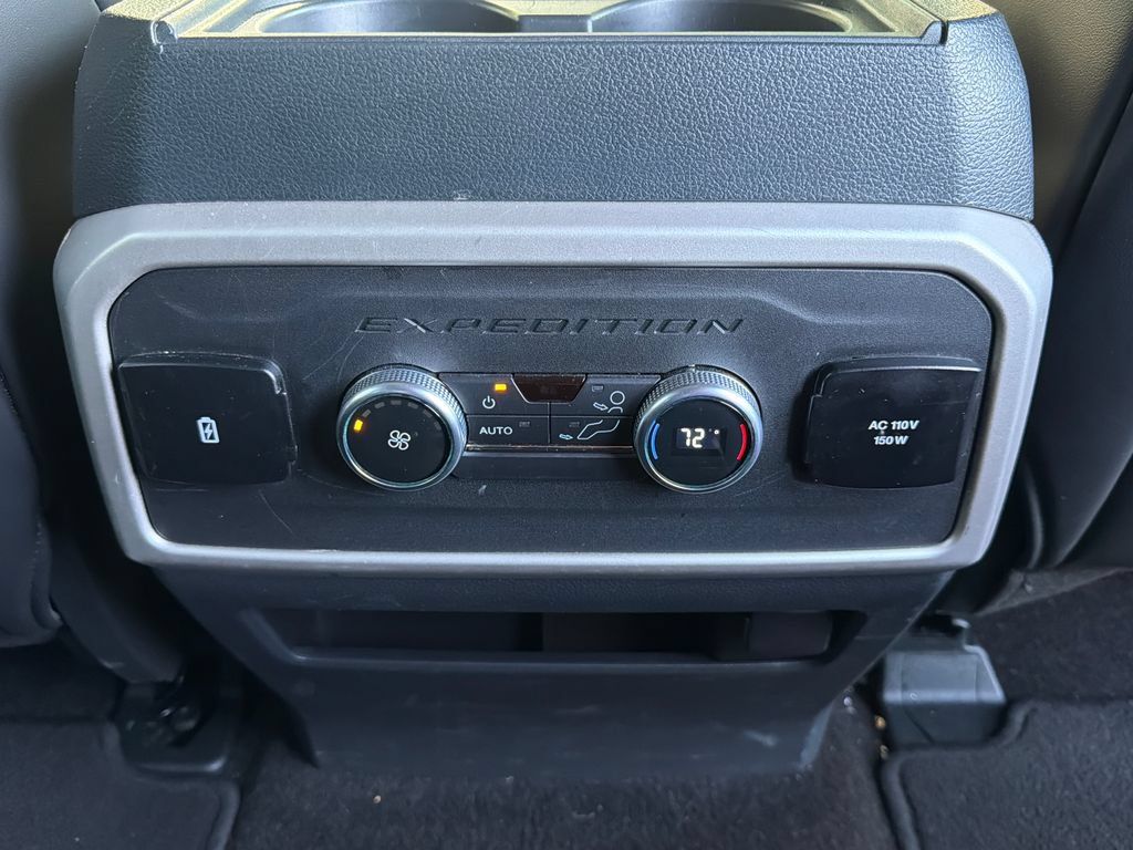 Used 2022 Ford Expedition Max XLT RWD image 24