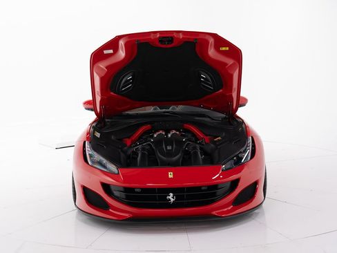 Used 2019 Ferrari Portofino RWD image 51