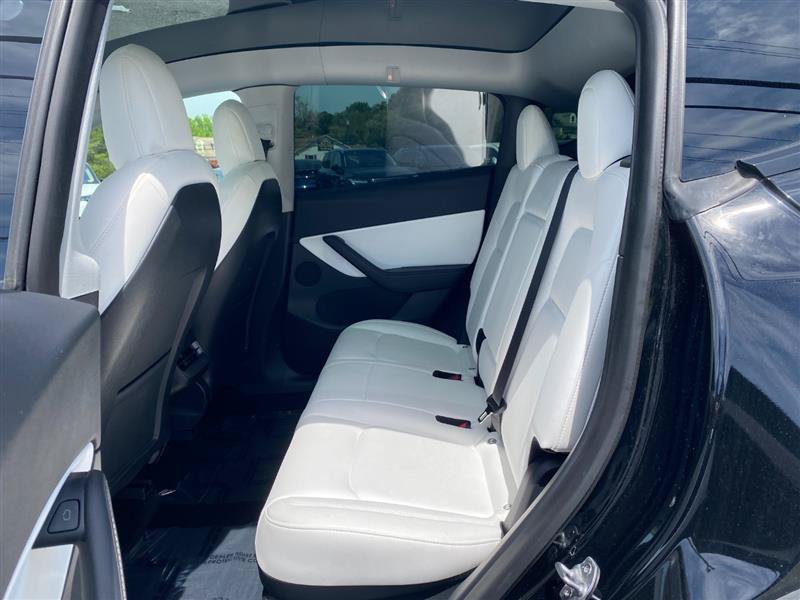 Used 2023 Tesla Model 3 Standard Range RWD image 12