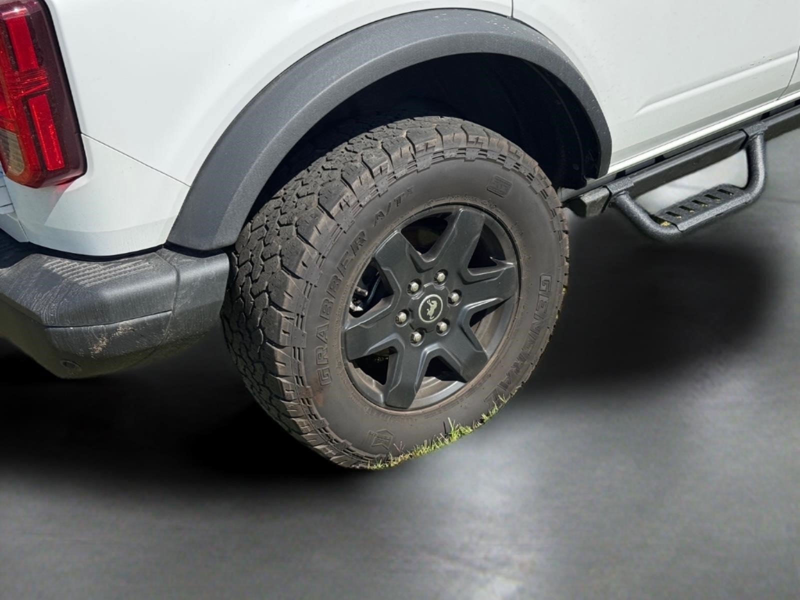Used 2024 Ford Bronco Black Diamond AWD/4WD image 19