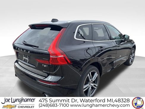 Used 2018 Volvo XC60 T5 Momentum w/ Convenience Package image 3