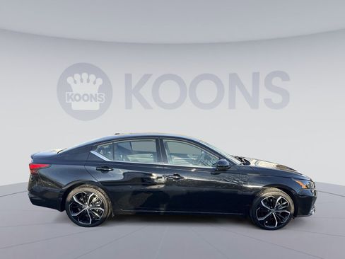 Used 2024 Nissan Altima 2.5 SR image 8