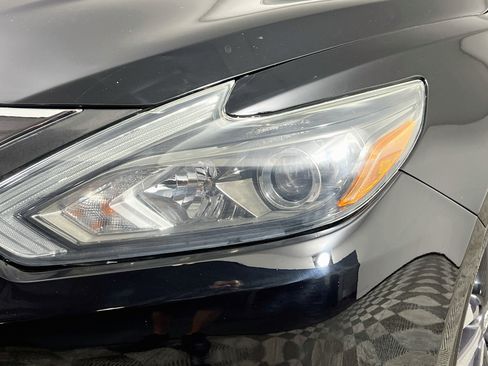 Used 2016 Nissan Altima 2.5 SR FWD image 12