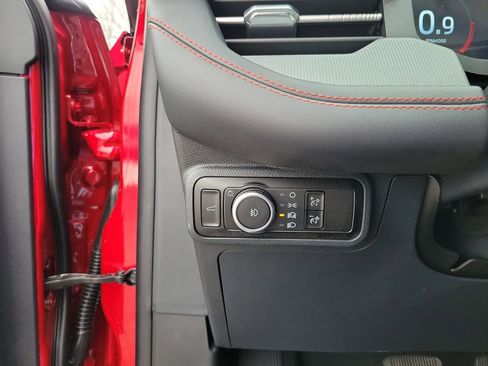 New 2026 Ford Explorer ST-Line w/ ST-Line Street Pack image 21