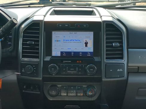 Certified 2022 Ford F350 XLT w/ XLT Premium Package AWD/4WD image 16