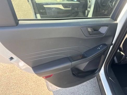 Used 2022 Ford Escape SE w/ SE Sport Appearance Package FWD image 20
